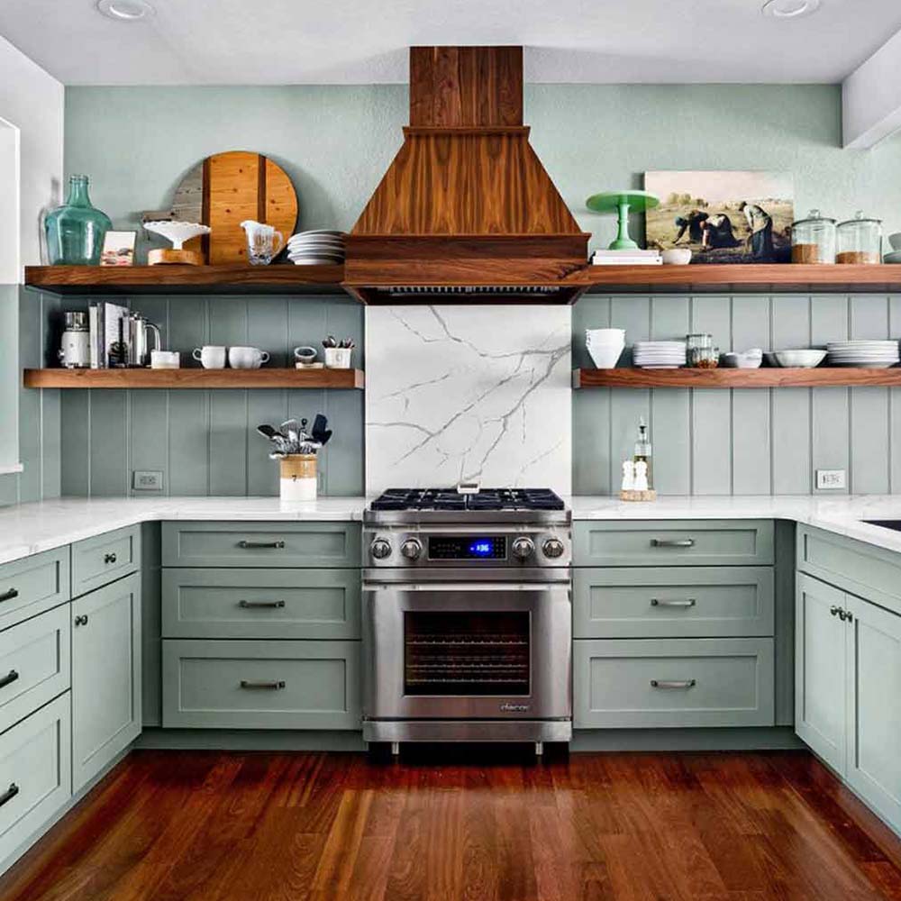 کابینت آشپزخانه یو شکل سبز سبک نئوکلاسیک