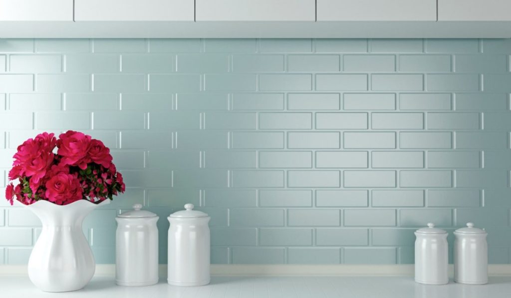 بین کابینتی با کاشی طرح آجر