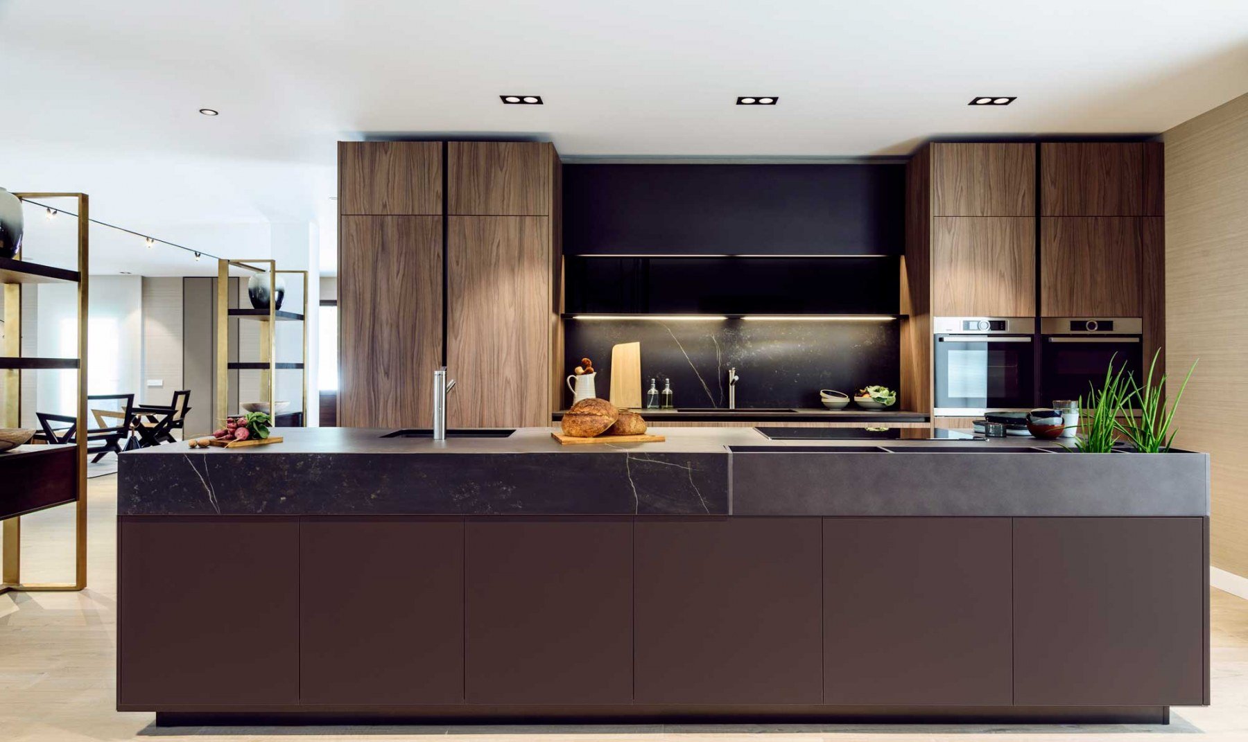 کابینت قهوه ای مشکی آشپزخانه بزرگ سبک مدرن