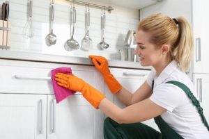 زرد شدن کابینت هایگلاس
